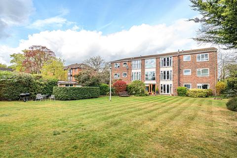 Oatlands Drive, Weybridge, KT13 2 bed apartment for sale