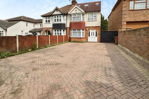 5 bedroom semi-detached house for sale