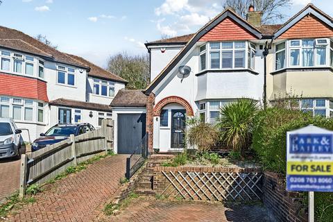 Winifred Road, Coulsdon CR5 3 bed semi