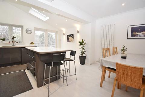 Bird Farm Road, Fulbourn, Cambridge 4 bed semi