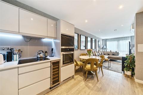Centric Close, London 1 bed apartment for sale
