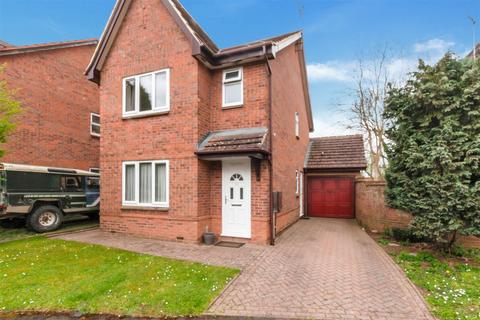 St. Margarets Road, Evesham 3 bed detached house for sale