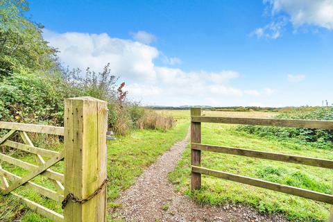 Barn House Lane, Pulborough, RH20 3 bed cottage for sale