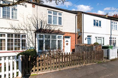Kings Road, Surbiton KT6 3 bed end of terrace house for sale