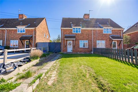 Fairway, Waltham, Grimsby... 3 bed semi