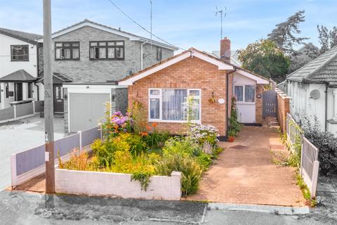 Elm Grove, Hockley SS5 3 bed house for sale