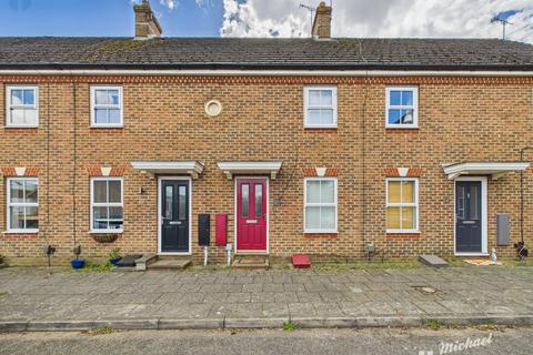 Keen Close, Aylesbury, Buckinghamshire 2 bed terraced house for sale