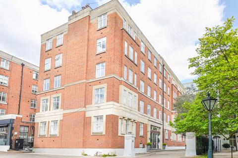 Edwardes Square, High Street... 2 bed flat for sale