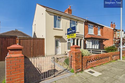 Belvere Avenue, Blackpool, FY4 3 bed semi