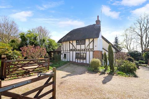 Todds Green, Stevenage... 2 bed detached house for sale