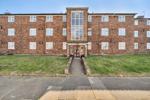 Wilsmere Drive, Northolt, UB5 2 bed flat for sale