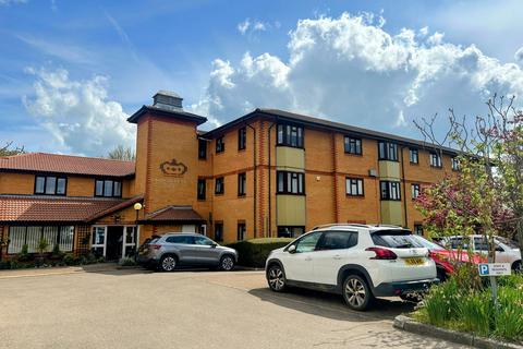 Wootton Brook Close, Northampton NN4 2 bed flat for sale