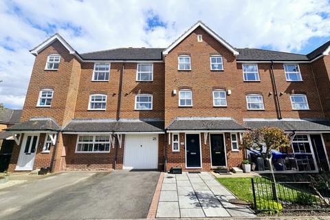 Robin Ride, Brackley 3 bed terraced house for sale