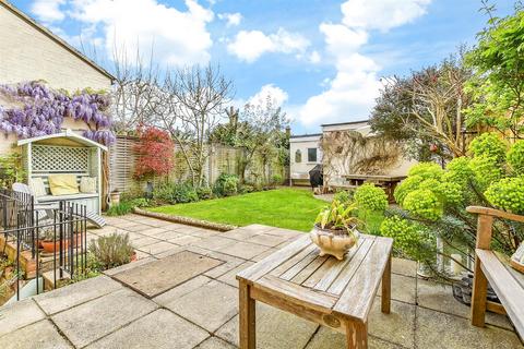Seabrook Road, Hythe CT21 3 bed semi