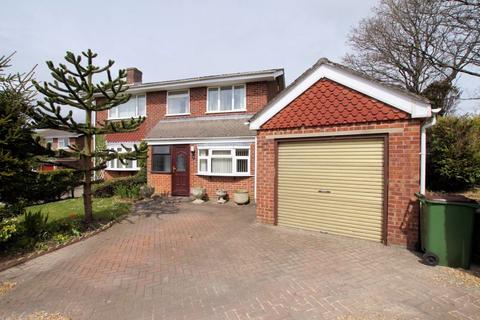 Lancaster Close, Fareham PO16 4 bed detached house for sale