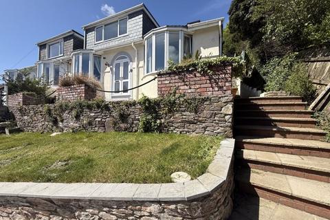 Crabtree Villas, Plymouth. A simply... 4 bed semi