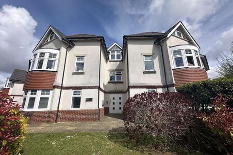 6a Birds Hill Road, Poole BH15 2 bed apartment for sale