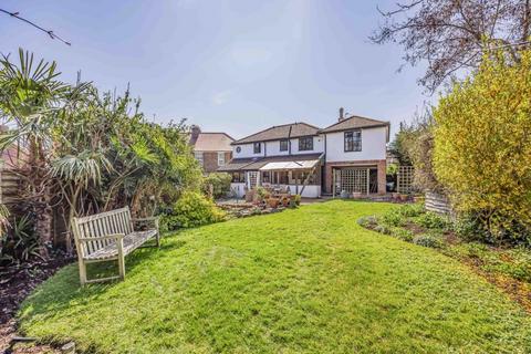 Commonside, Westbourne 4 bed detached house for sale