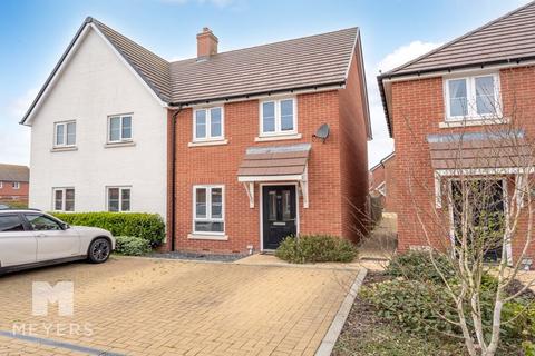 Narrowleaf Drive|Ringwood|BH24 2 bed semi