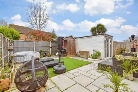 Kilwich Close, Bognor Regis PO22 4 bed detached house for sale