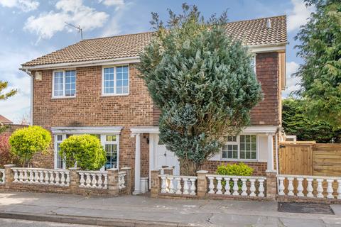 Conifer Close, Orpington 4 bed detached house for sale