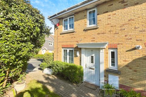 Amherst Place, Ryde, Isle of Wight 3 bed semi