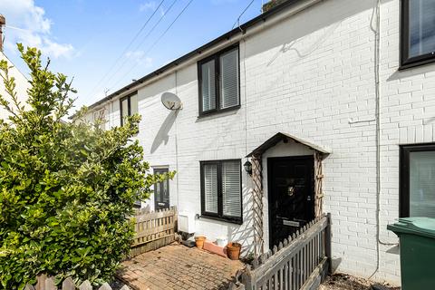Ferry Road, East Sussex TN31 2 bed terraced house for sale