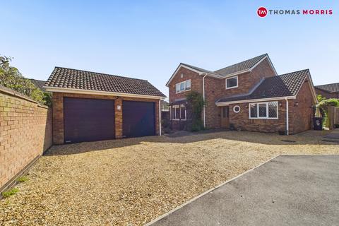 Cordell Close, Cambridgeshire PE27 4 bed detached house for sale