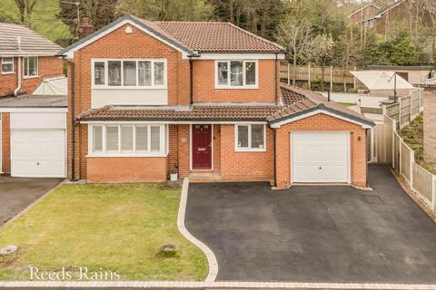 Ecton Avenue, Cheshire SK10 4 bed link detached house for sale