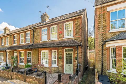 Eastbank Road, Hampton TW12 4 bed house for sale