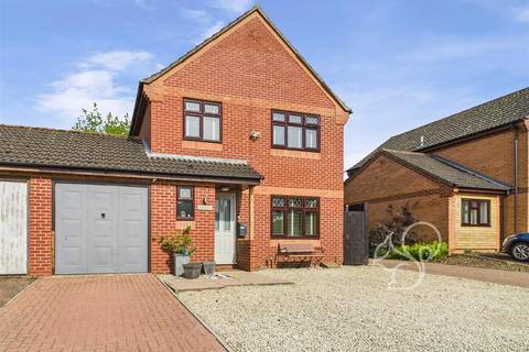 Laurel Close, Bury St. Edmunds IP31 3 bed detached house for sale
