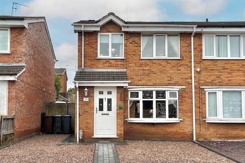 3 bedroom semi-detached house for sale