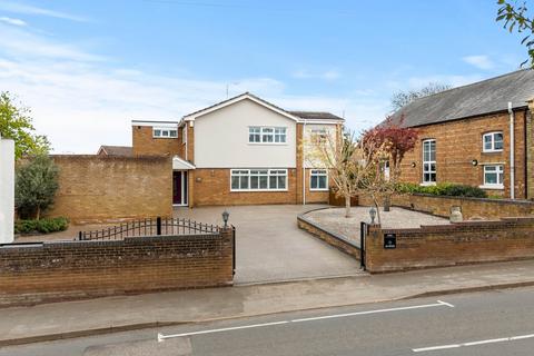 Lutterworth Road, Pailton, Rugby, CV23 4 bed detached house for sale