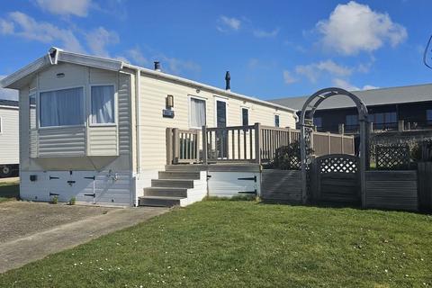 Flag Hill, Great Bentley, Colchester... 2 bed static caravan for sale