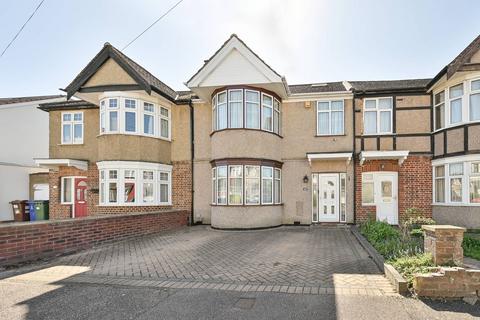 Boxmoor Road, Kenton, Harrow, HA3 4 bed terraced house for sale