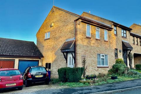 Codling Road, Bury St. Edmunds IP32 3 bed end of terrace house for sale