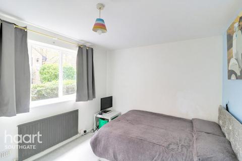Cambridge Gardens, London 1 bed apartment for sale