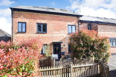 Scotland Hill, Berkshire GU47 1 bed terraced house for sale