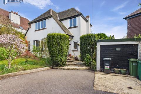 Banstead SM7 4 bed detached house for sale