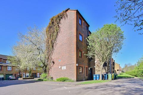 Hartington Close, Sudbury, Harrow, HA1 2 bed maisonette for sale