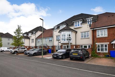 Blacksmith Close, Hampshire GU12 2 bed apartment for sale