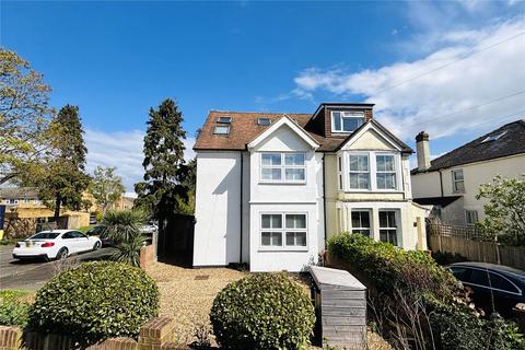 5 bedroom semi-detached house for sale