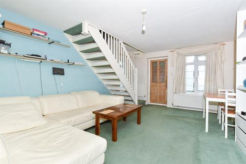 Sovereigns Way, Marden, Kent 2 bed end of terrace house for sale