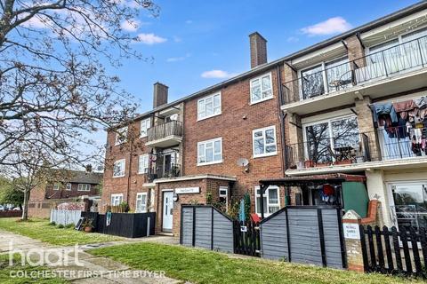 Almond Way, Colchester 2 bed apartment for sale