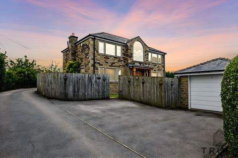 Bradford Road, Birkenshaw, BD11 4 bed detached house for sale
