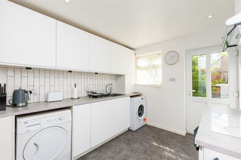 Binnacle Road, Rochester, Kent 2 bed end of terrace house for sale