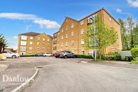 Wyncliffe Gardens, Cardiff 2 bed flat for sale