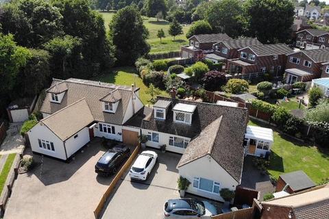 Nelson Close, Nelson Road, Rayleigh 5 bed detached house for sale