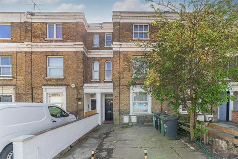 Philip Lane, London 2 bed flat for sale