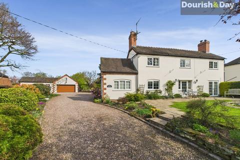 Market Drayton TF9 4 bed detached house for sale